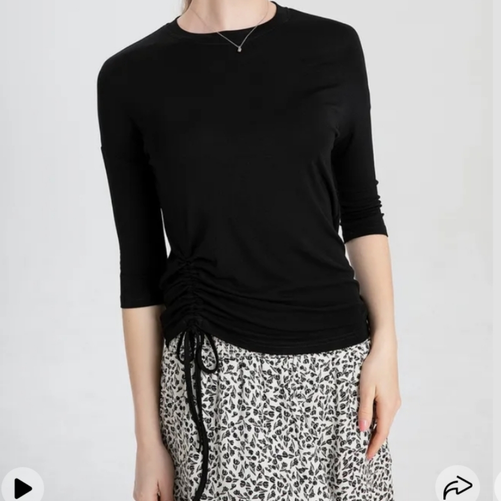 Black T-shirt